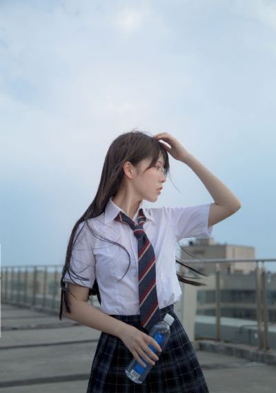 嫩草影院欧美_未删减完整版