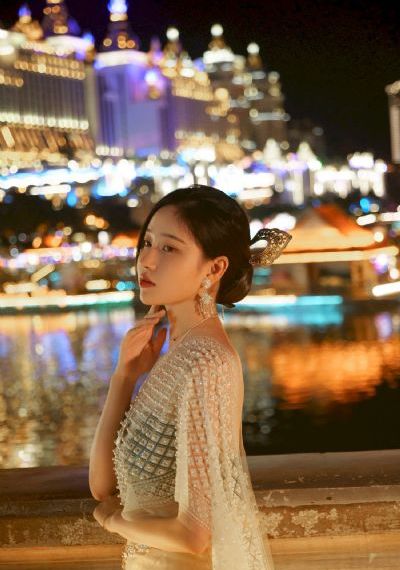 天天摸天天透天天添_超清天堂在线