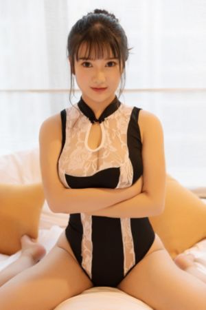 我是和妈妈的妈妈一起看AV的处女_高清无删减在线观看